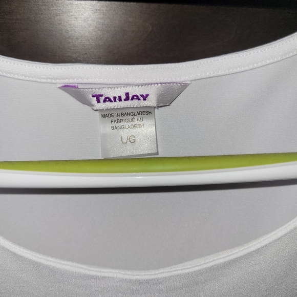 TanJay Sleeveless Blouse - Picture 3 of 3